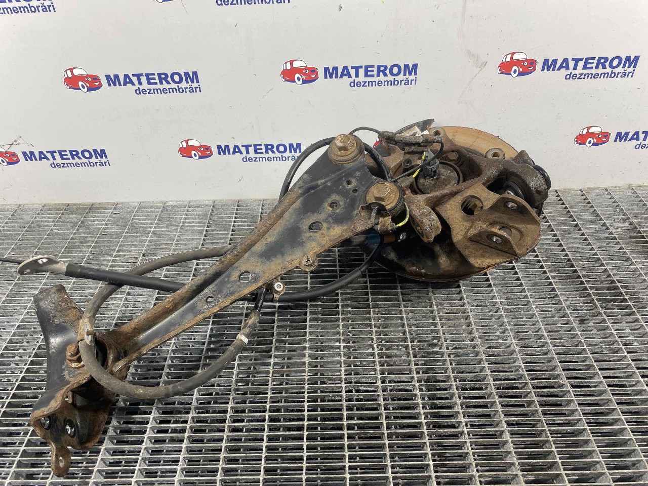 FUZETA SPATE DREAPTA TOYOTA RAV4 RAV4 2.0 D - (2012 2018)