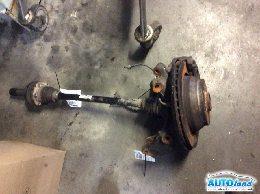Fuzeta Spate Dreapta Volkswagen TOUAREG 7LA,7L6,7L7 2002