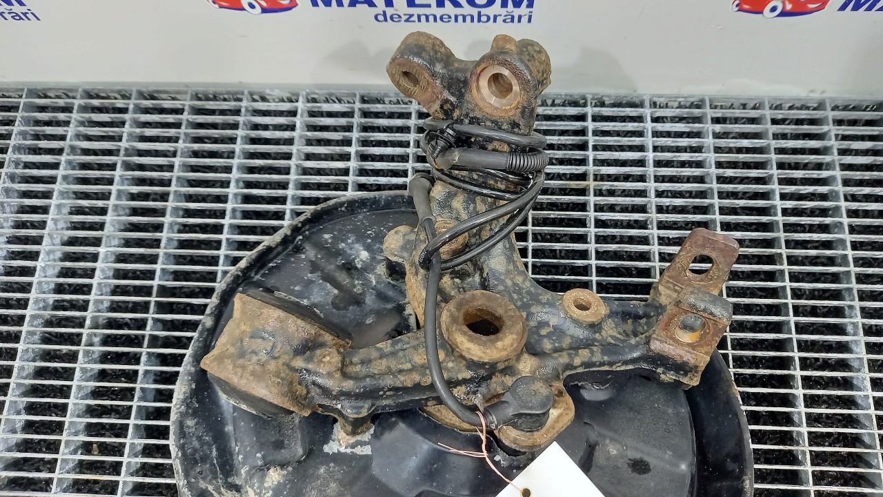 FUZETA SPATE STANGA AUDI A4 A4 2.0 TDI - (2004 2007)