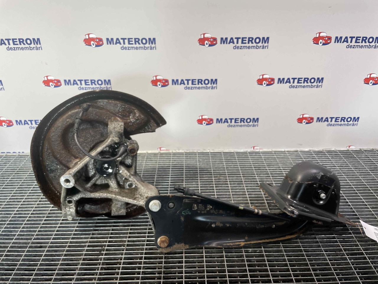 FUZETA SPATE STANGA AUDI TT 2.0 TFSI - (2006 2014)