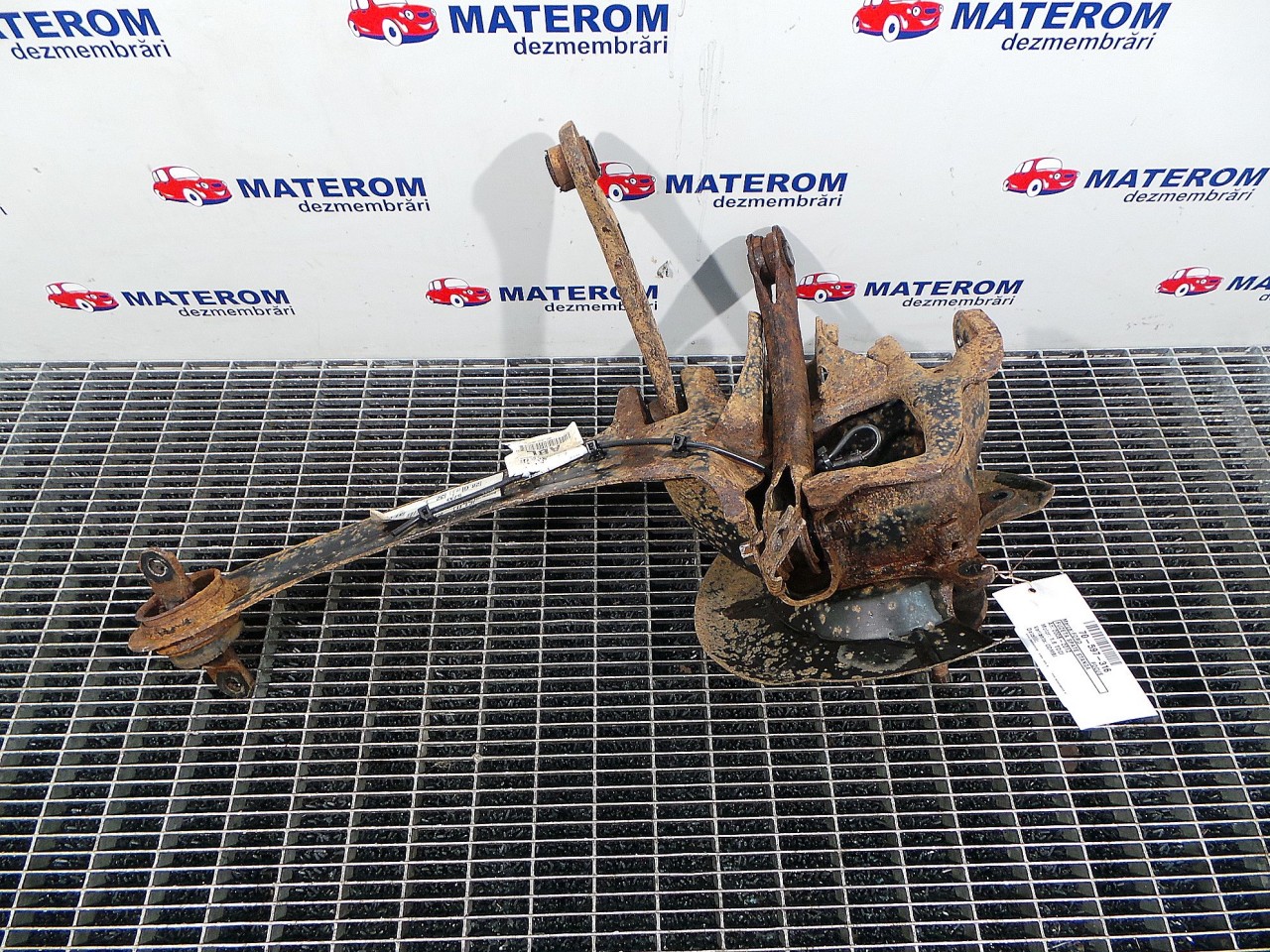 FUZETA SPATE STANGA FORD FOCUS FOCUS 1.6 TDCI - (2008 2010)