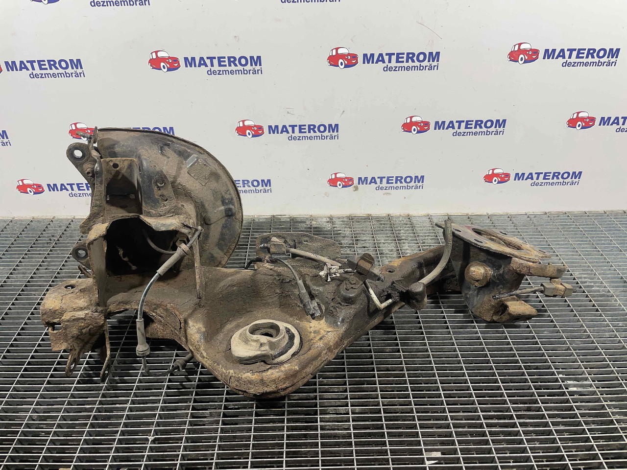 FUZETA SPATE STANGA NISSAN X-TRAIL 1.6 DCI - (2014 2018)