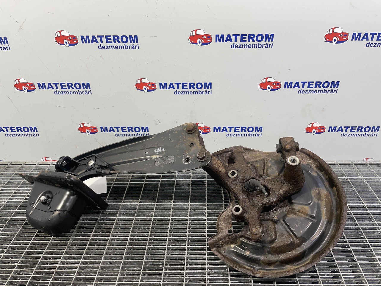 FUZETA SPATE STANGA VW TOURAN 1.9 TDI - 