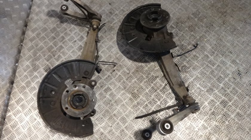 Fuzeta stanga dreapta Audi Q7 VW Touareg 3.0 Diesel