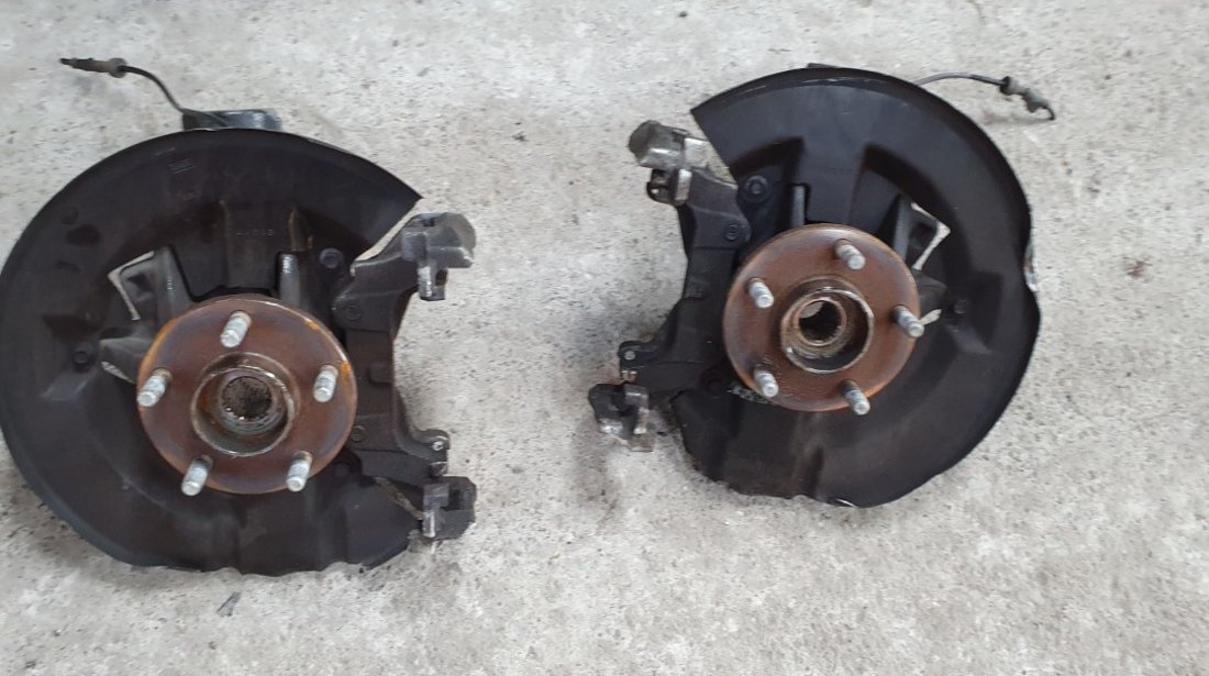 Fuzeta stanga dreapta fata Ford Kuga 2 2.0 TDCI 2013 2014 2015 2016 2017