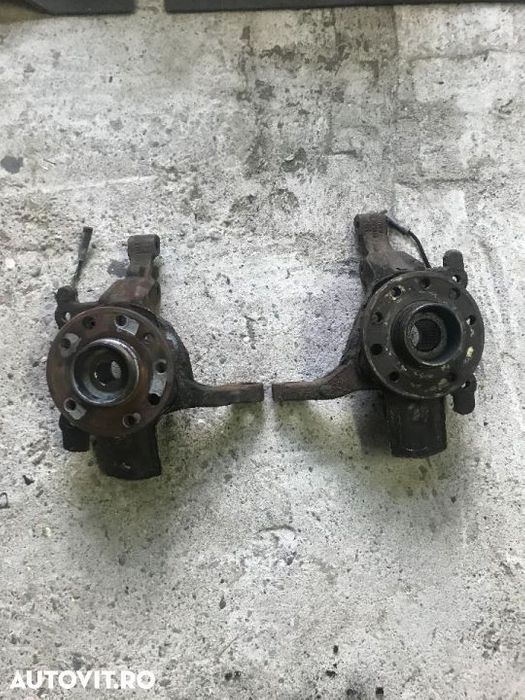 Fuzeta stanga dreapta Opel Zafira B Astra H 1.9 CDTI 150 CP Z19DTH