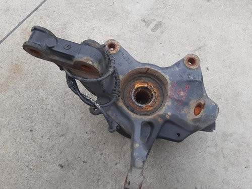 Fuzeta stanga fata 1.5 dci renault scenic 3