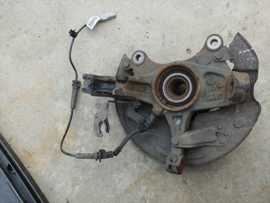 Fuzeta stanga fata 1.6b citroen c5 aircross 9825606680