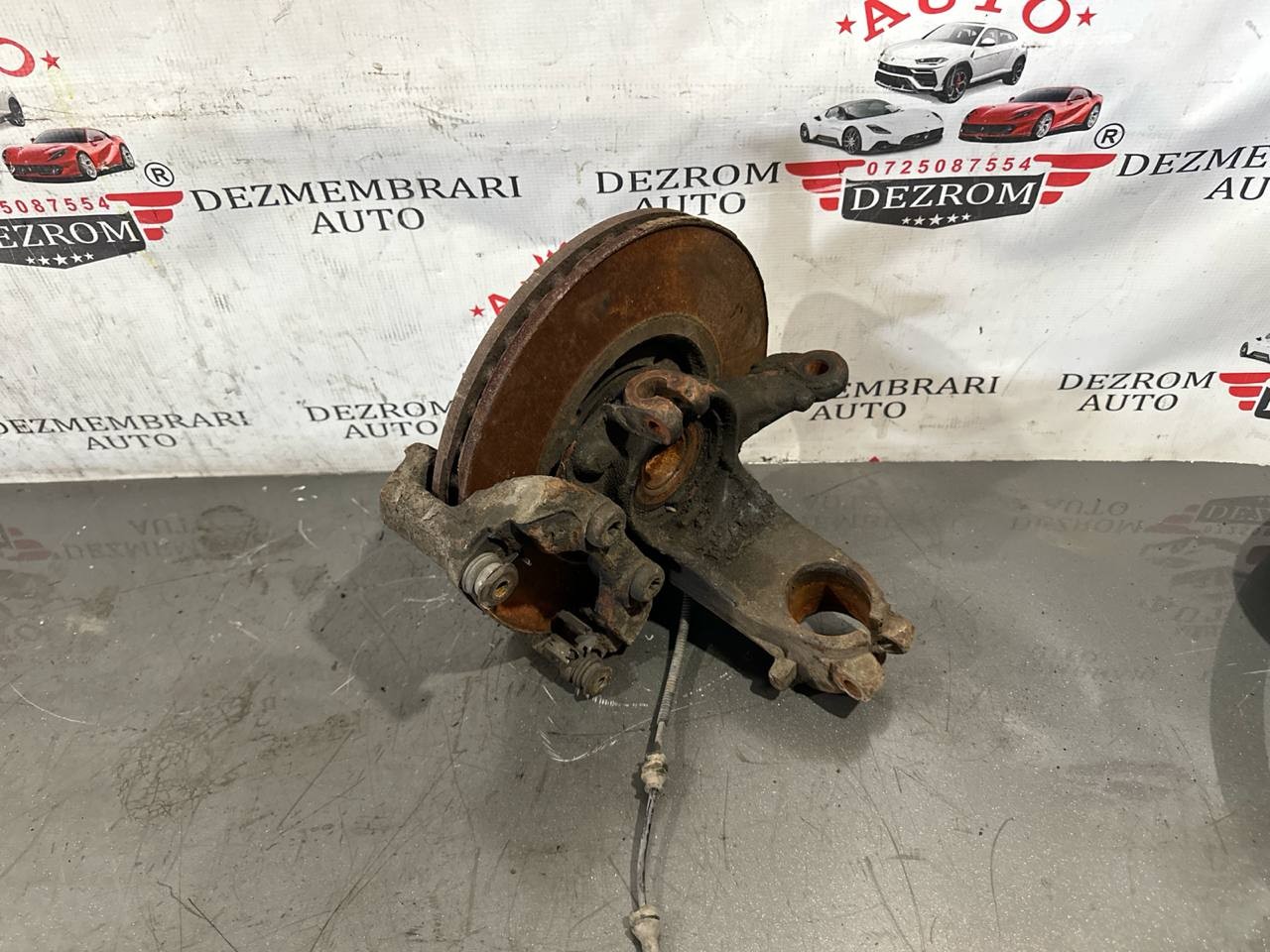 Fuzeta stanga fata 364690 Peugeot 207 SW 1.4 16V 98 cai 8FR (EP3C)