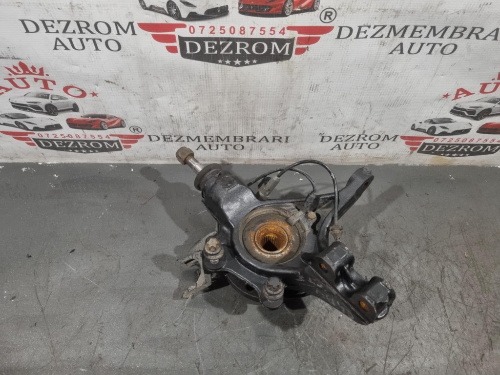 Fuzeta stanga fata 364696 Citroen C4 II 1.6 BlueHDi 115 cai BHX (DV6FC)