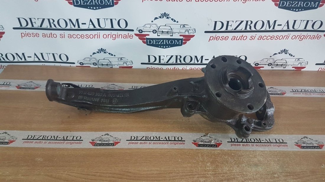 Fuzeta stanga fata 7l0407257A vw touareg 7l 3.0 tdi bun 211 cai