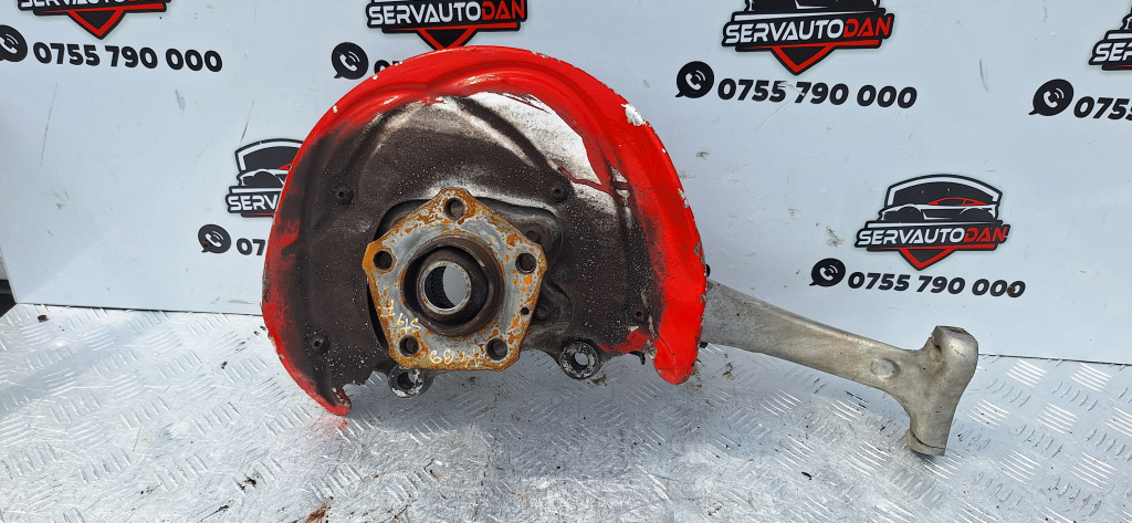 Fuzeta stanga fata Audi A4 (2015-2019) [8W2, B9] 2.0 Motorina 2016, 8W0407559