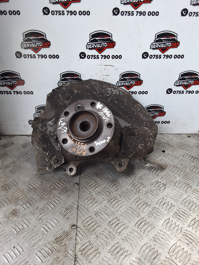 Fuzeta stanga fata BMW Seria 7 (2001-2008) [E65, E66] 3.5 Benzina 2004