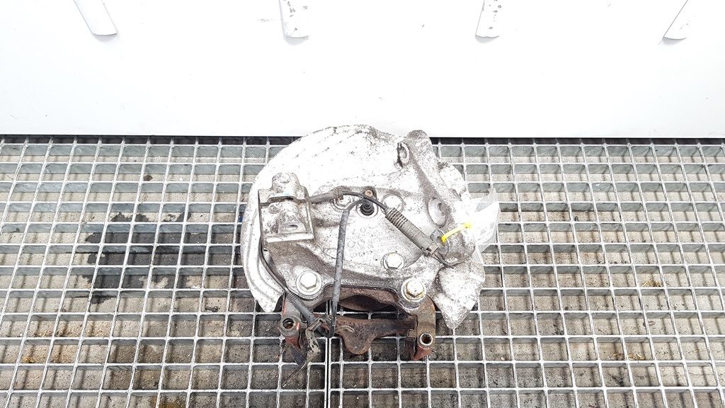 Fuzeta stanga fata cu abs 3121-6764443-03, Bmw 1, 2.0 d (id:370080)