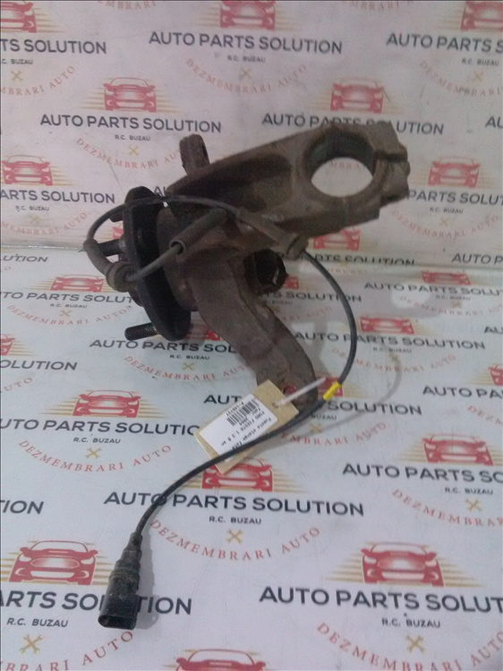 Fuzeta stanga fata FORD FIESTA 1.3 B an fabr. 2004