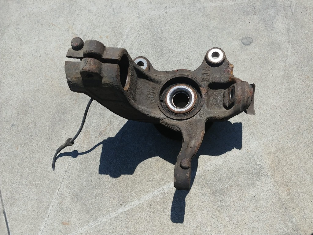 Fuzeta stanga fata ford mondeo mk4 2.0 tdci