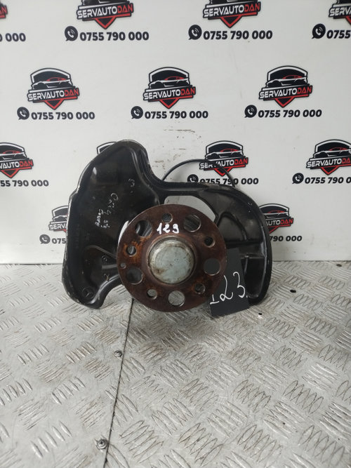 Fuzeta stanga fata Mercedes-Benz C-Class (2007->) [W204] 2.2 Motorina 2012, A2044202544