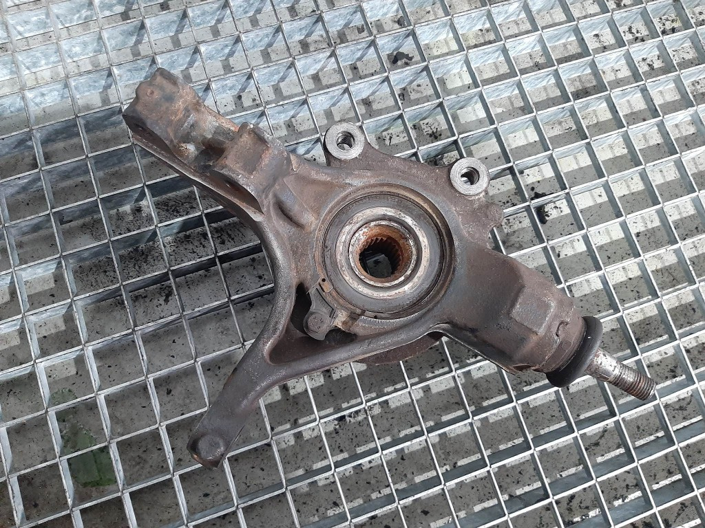 Fuzeta stanga fata peugeot 3008 1.6 hdi