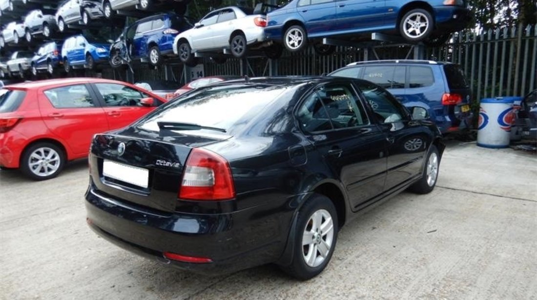 Fuzeta stanga fata Skoda Octavia II 2009 Hatchback 1.9