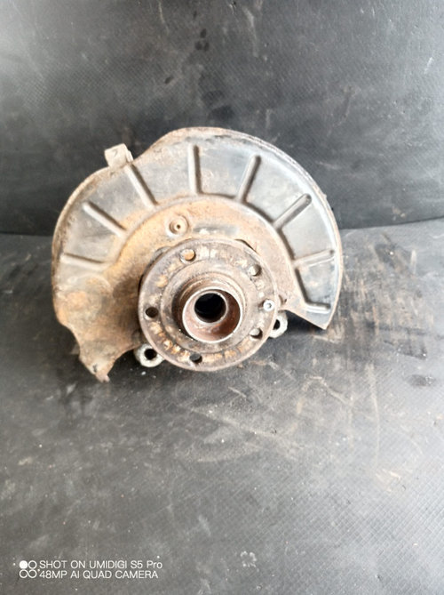 Fuzeta stanga fata VW Passat b6 2.0 TDI BMP 2005-2011 - COD 3C0407258G