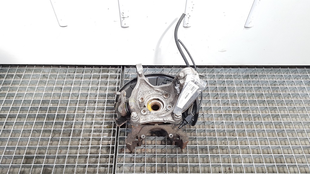 Fuzeta stanga fata, Vw Passat Variant (3C5) 2.0 tdi