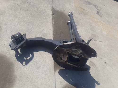 Fuzeta stanga spate 2.0 d bmw seria 1 f40 2022