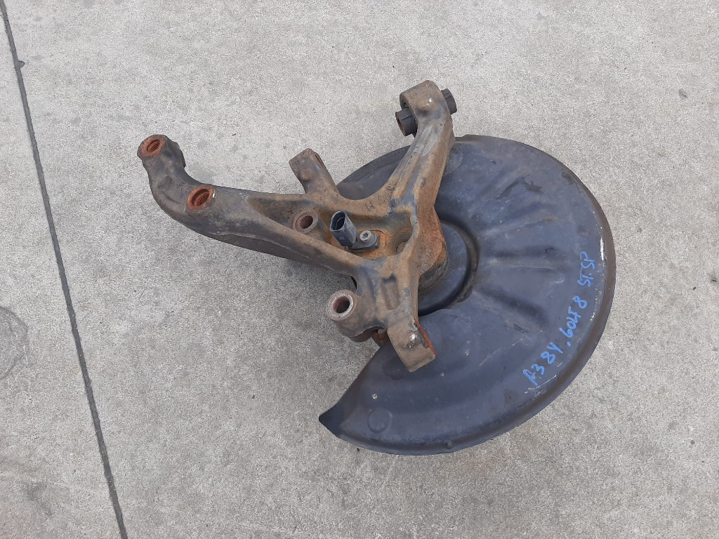 Fuzeta stanga spate audi a3 8y vw golf 8 5q0615611f