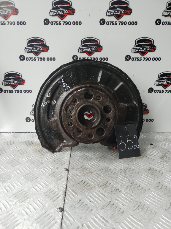 Fuzeta stanga spate Mercedes-Benz C-Class (2007->) [W204] 2.2 Motorina 2012, FĂRĂ COD