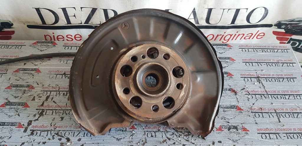Fuzeta stanga spate MERCEDES-BENZ E (C207) E 250 2.0 211 CP cod A2043500341