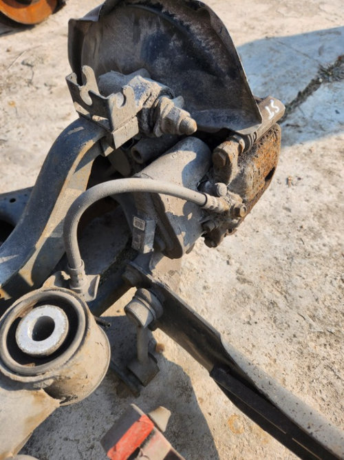 Fuzeta stanga spate Vw Passat B7 combi 2.0 TDI 2010 2011 2012 2013 2014 2015