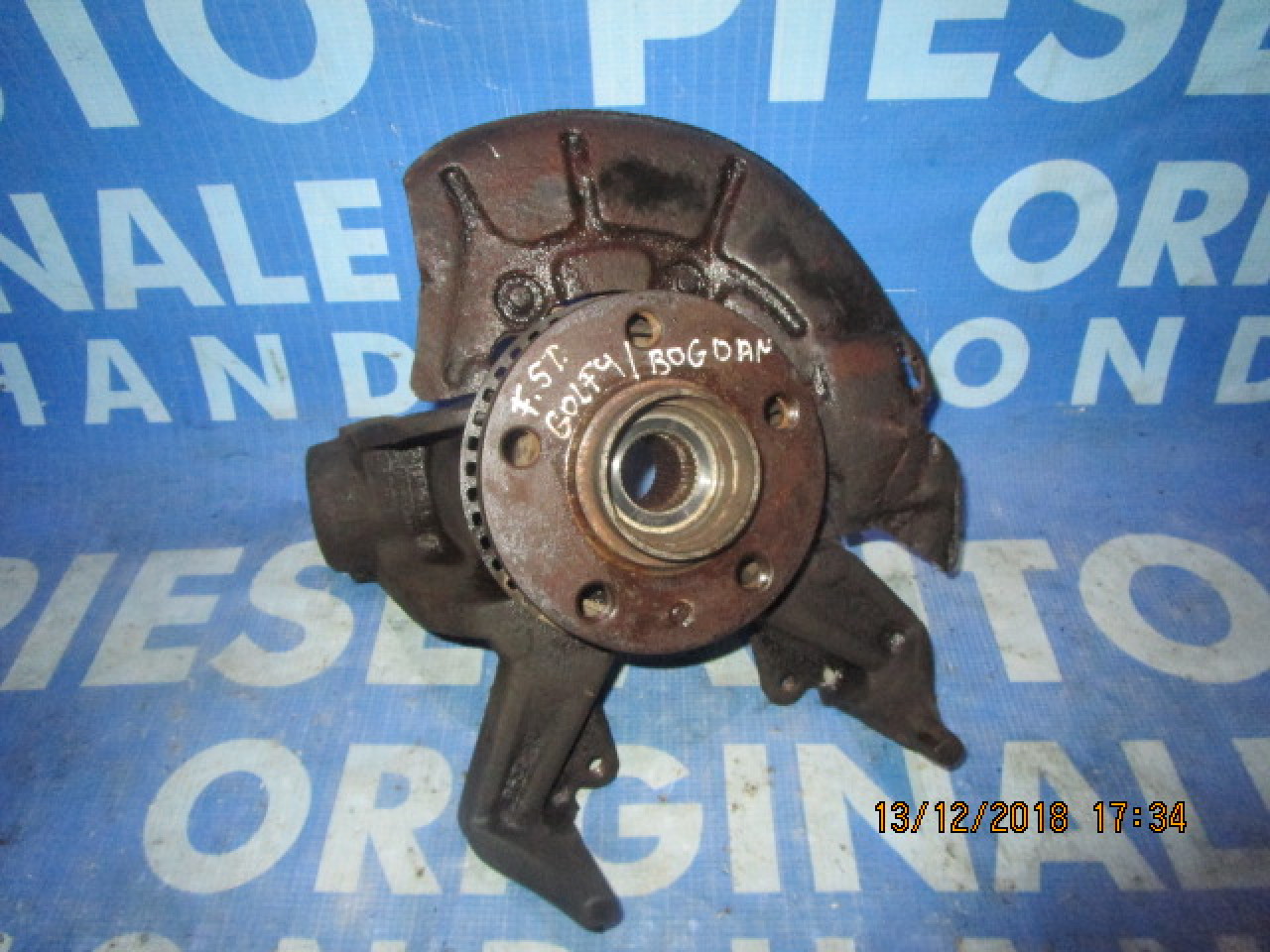 Fuzete VW Golf 4 1.4i;  1J0255J
