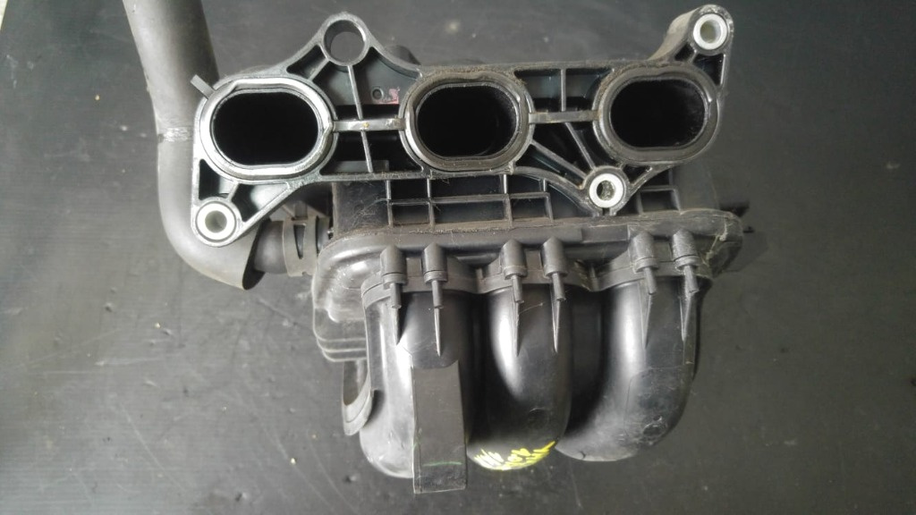 Galerie admisie 1.0 b 1kr toyota yaris cu senzor