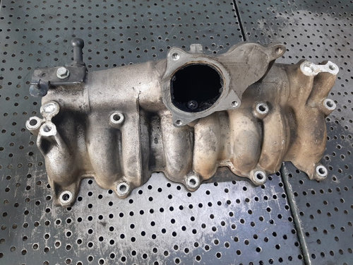 Galerie admisie 2.0 tdi bkd vw golf 5 03g129713