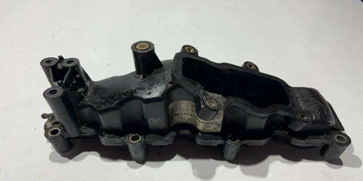 Galerie admisie 3.0tdi 059129712bq Volkswagen VW Touareg generatia 1 7L [facelift] [2007 - 2010]