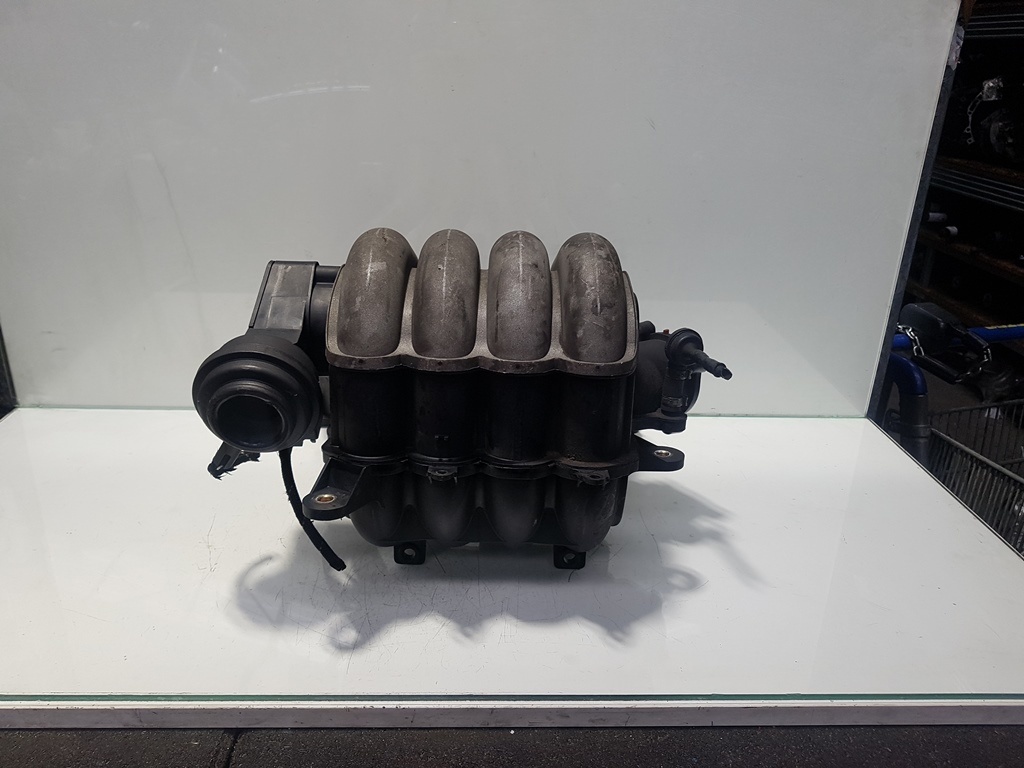 Galerie admisie cu clapeta, Audi A4 (8E2, B6) [Fabr 2000-2004] 2.0 B, ALT, cod 06B133216G (pr:110747)