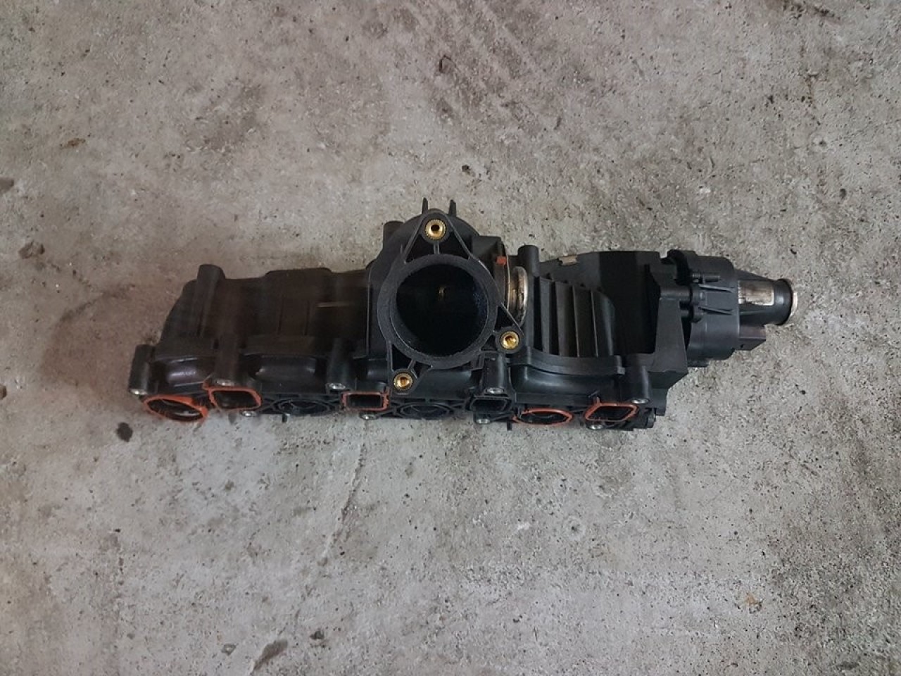 Galerie admisie cu clapete 03l129711aq seat leon 1p 1.6 tdi cayc 105 cai