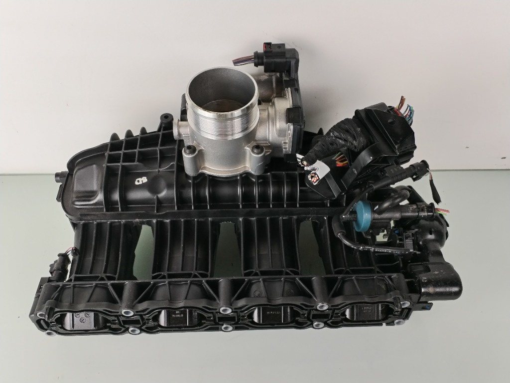 Galerie admisie cu clapete Audi A5 8W 2.0TFSI DMS 06L133201DH