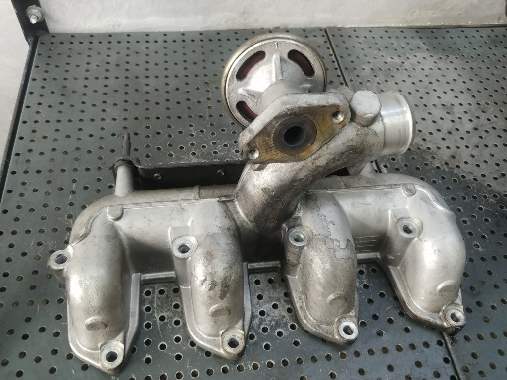 Galerie admisie cu egr 1.8 tdci ffda ford focus 1 2m5q-9424-cb