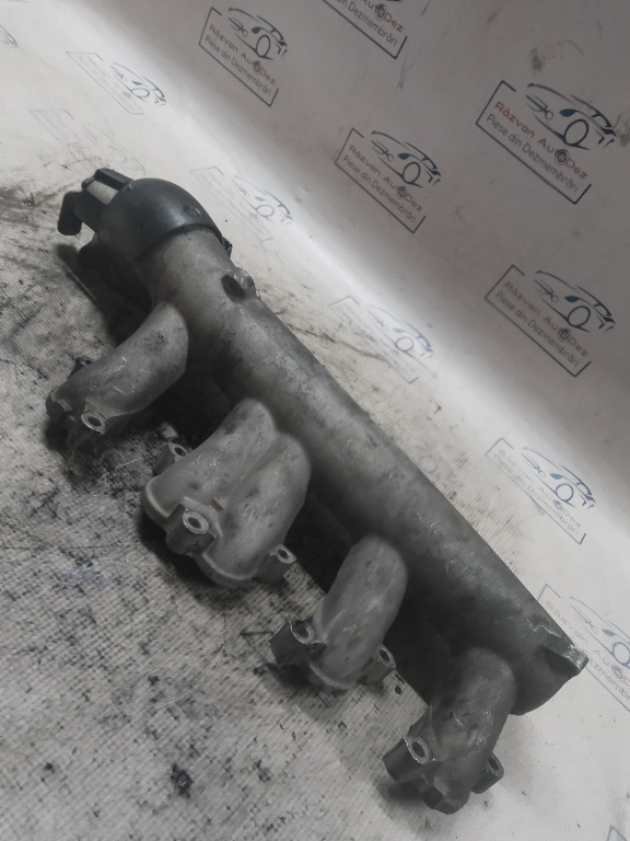 Galerie admisie fonta dreapta Volkswagen Touareg Motorina 2006, 07Z129711J