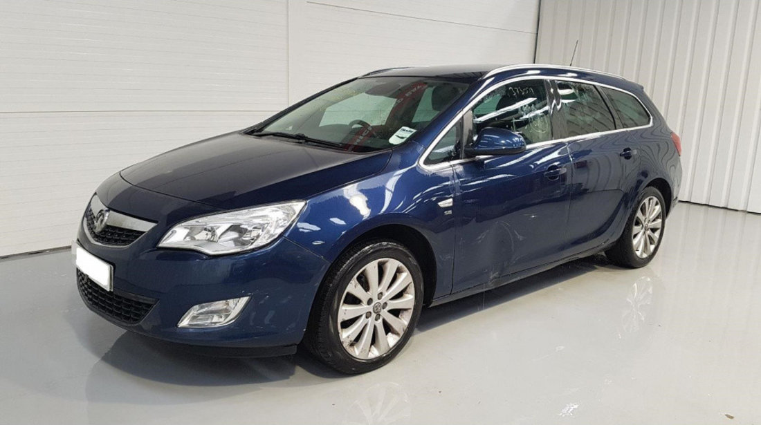 Galerie admisie Opel Astra J 2012 Break 1.6i