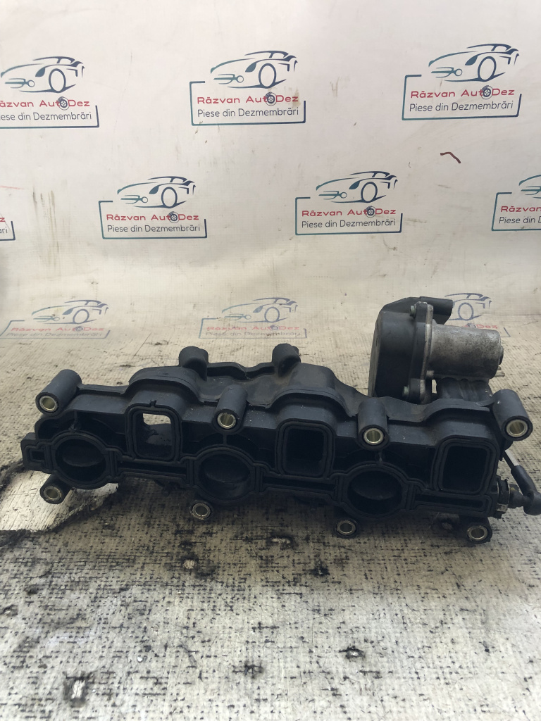 Galerie admisie plastic dreapta Volkswagen Touareg 3.0 Motorina 2012, 059129712BN