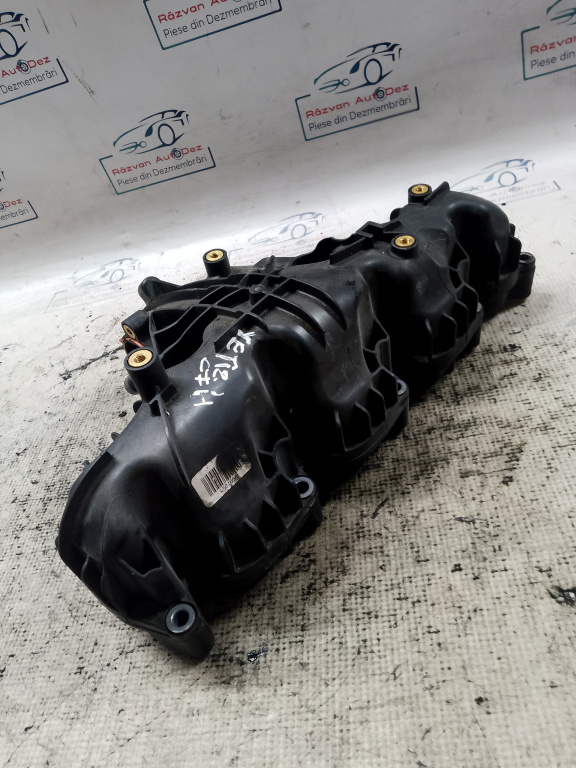 Galerie Admisie Plastic Skoda Yeti 2.0 2012, 03L129711AN