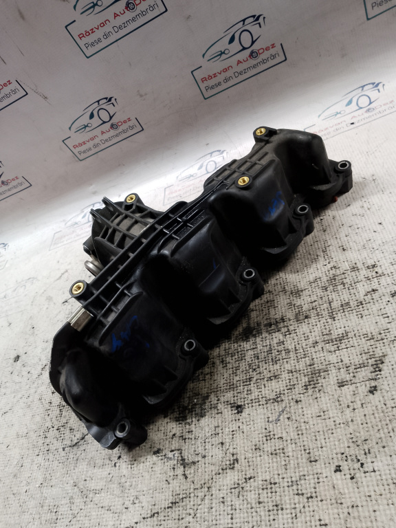 Galerie Admisie Plastic Volkswagen Jetta 2011, 03L129711AL