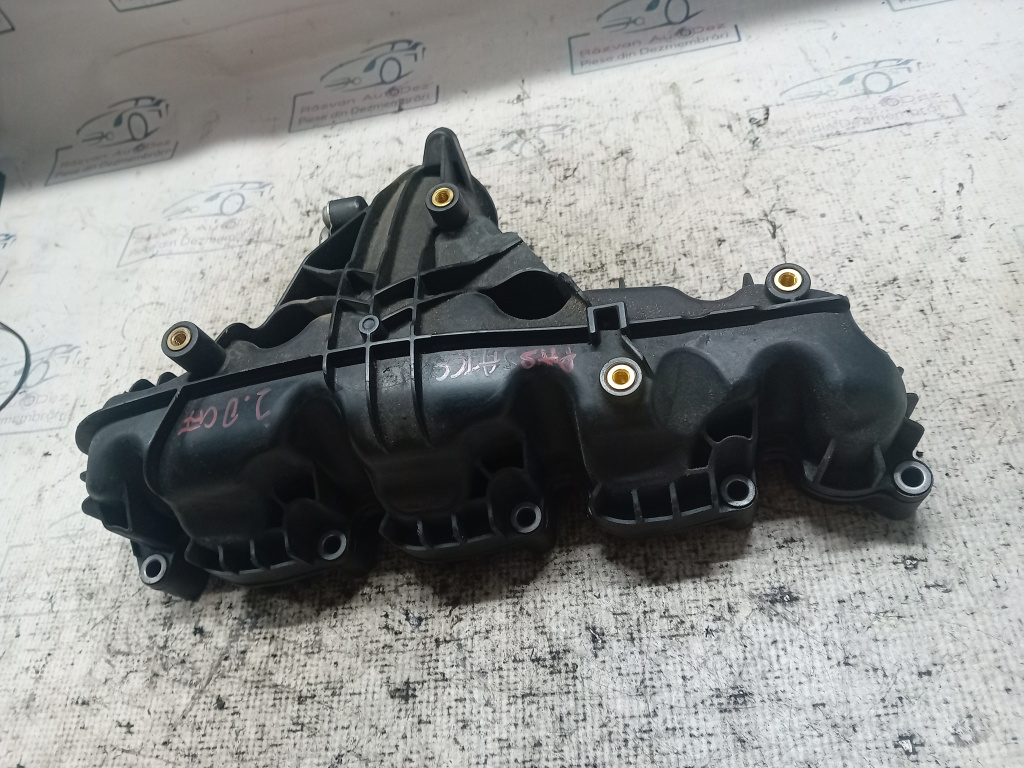 Galerie Admisie Plastic Volkswagen Passat CC 2.0 Motorina 2011