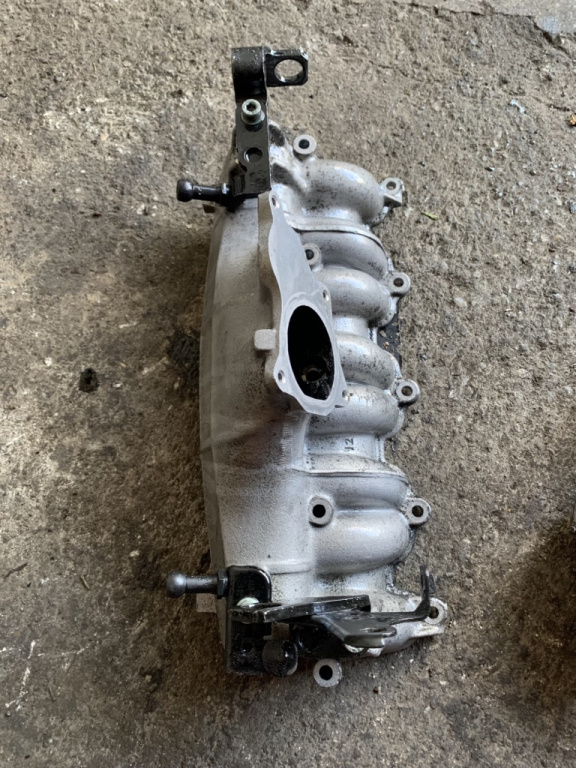 Galerie admisie Volkswagen VW Jetta 5 [2005 - 2011] Sedan 4-usi 2.0 TDI MT (140 hp) (1K2)