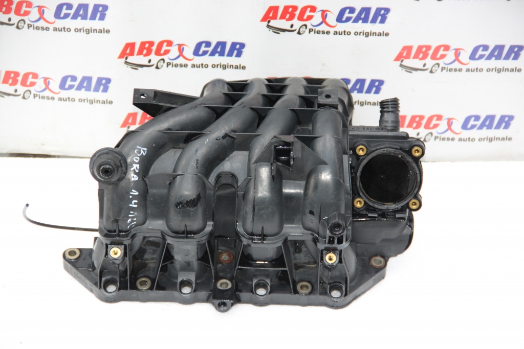 Galerie admisie VW Bora 1.4 Benzina 16 V cod: 03L129711DR model 2002