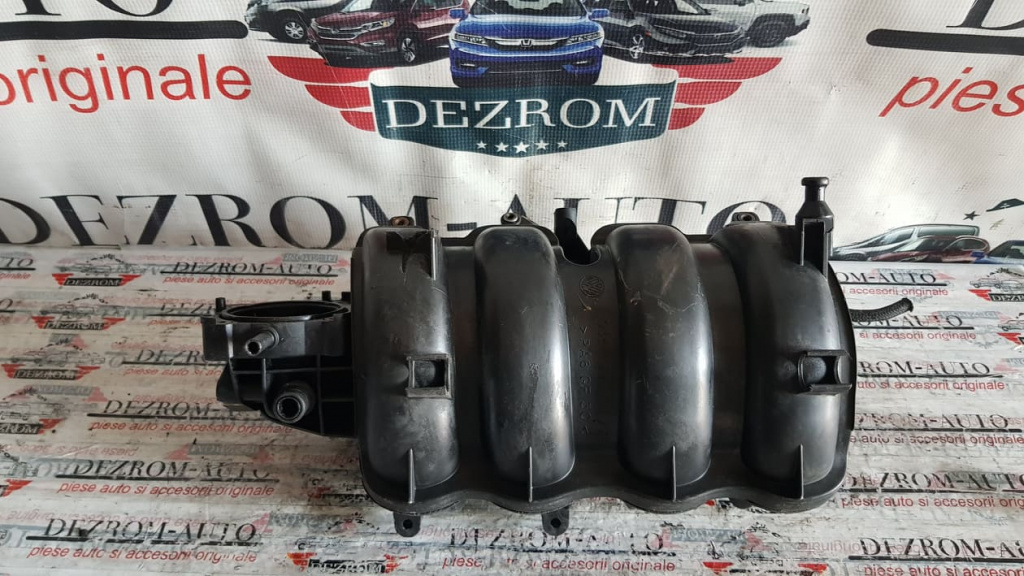 Galerie admisie VW Bora 1.6i 105 cai motor AZD cod piesa : 036129711DE