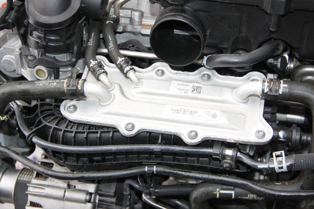 Galerie admisie VW Polo AW 2015-Prezent cod: 04C145749A
