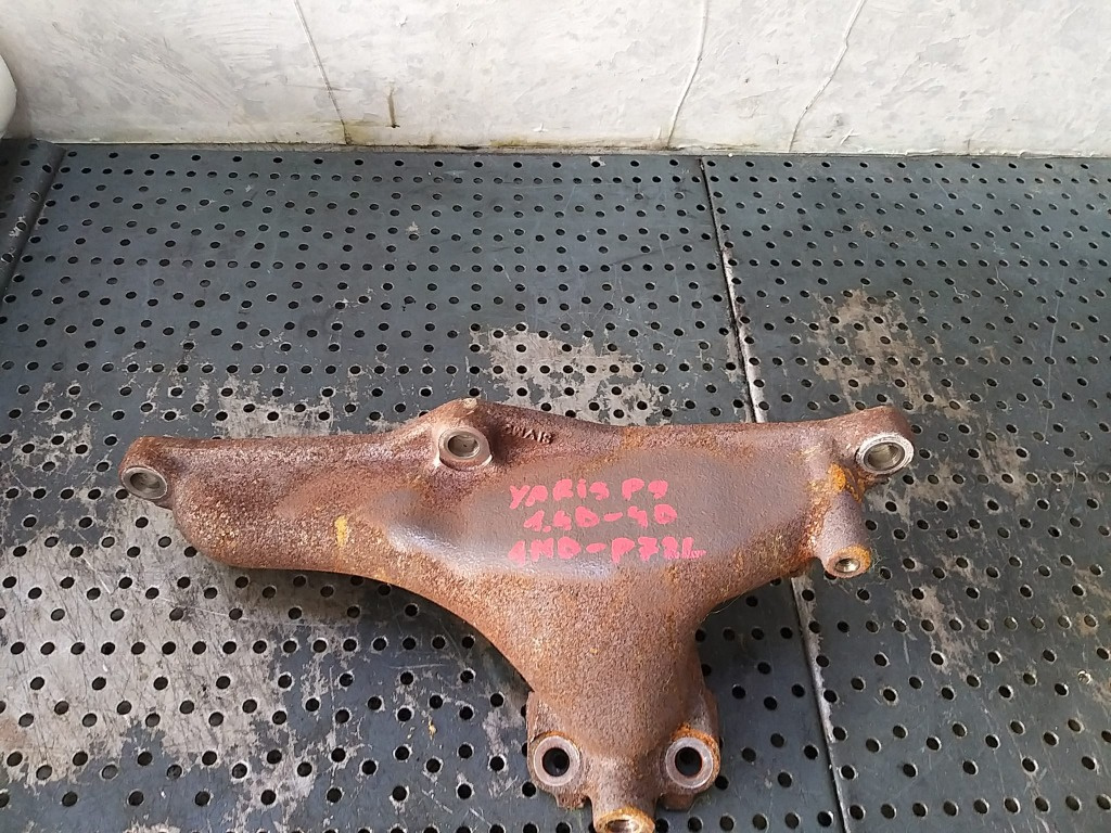 Galerie evacuare 1.4 d toyota yaris p9