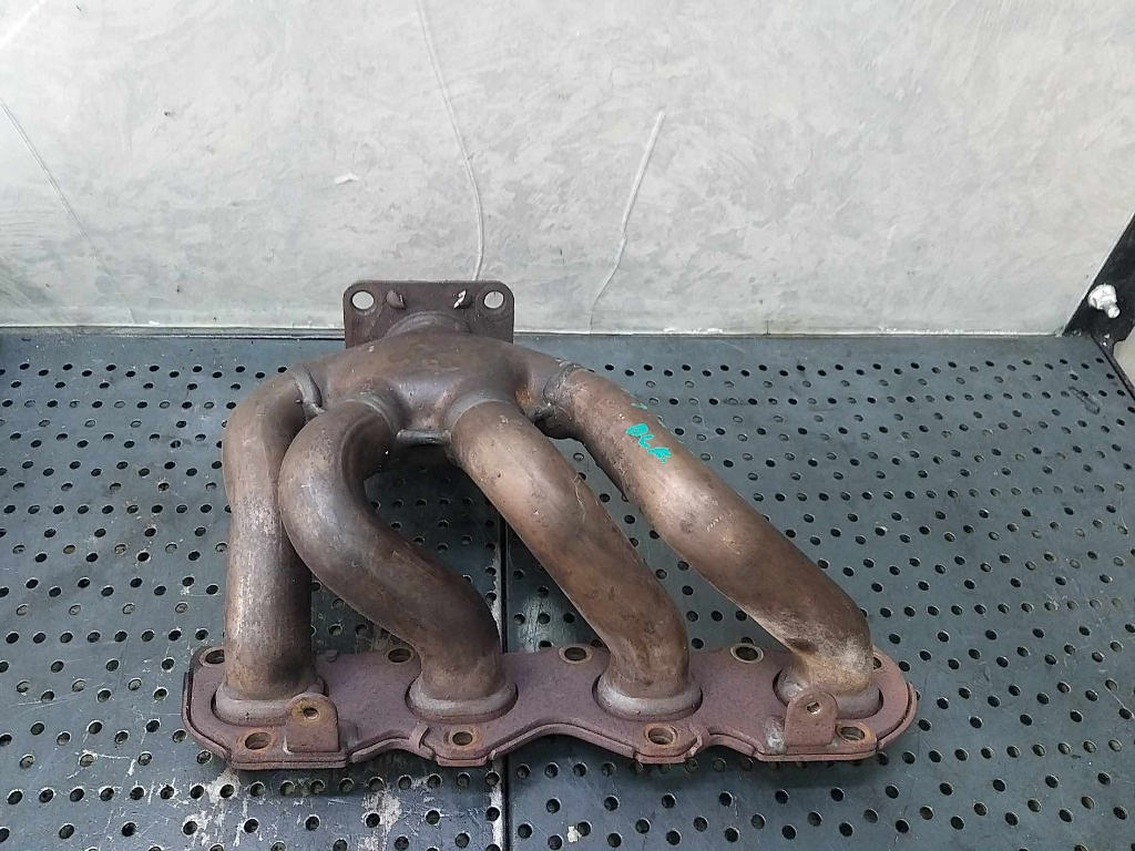 Galerie evacuare 1.6 fsi vw golf 5